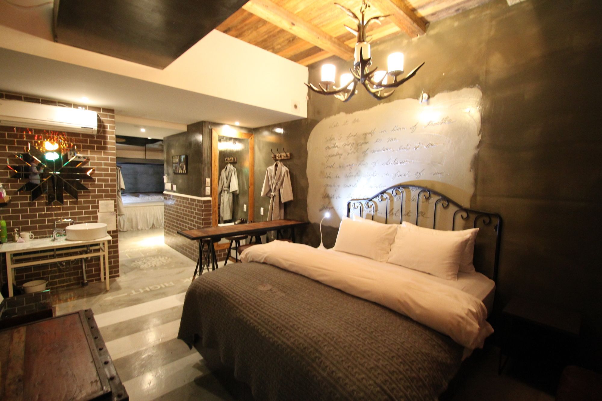 February Hotel Hwanggeum Τεγκού Εξωτερικό φωτογραφία